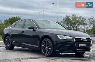Седан Audi A4 2018 в Ужгороде