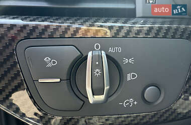 Седан Audi A4 2021 в 