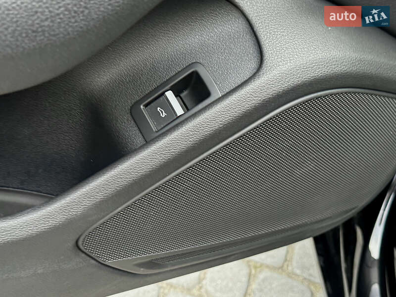 Седан Audi A4 2016 в Самборе