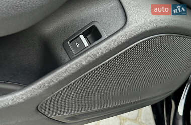Седан Audi A4 2016 в 