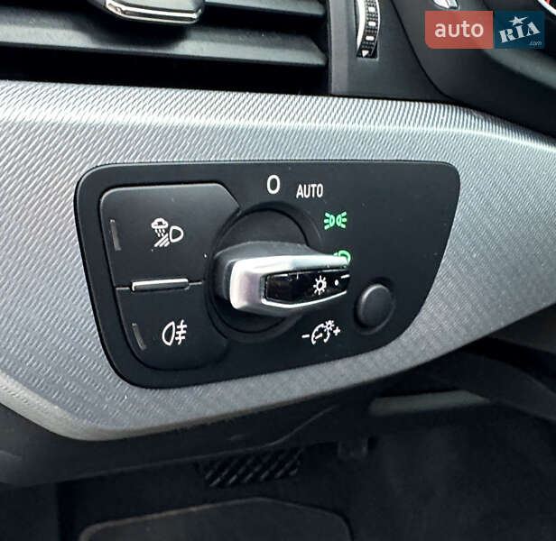 Седан Audi A4 2016 в Самборе