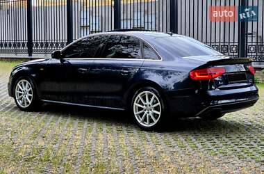 Седан Audi A4 2015 в 