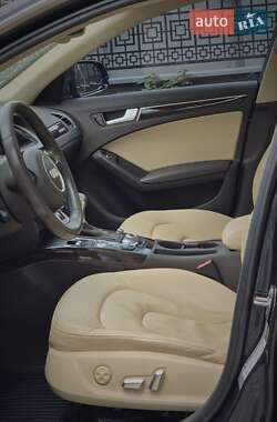 Седан Audi A4 2015 в 