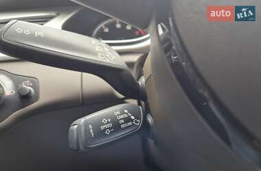 Седан Audi A4 2015 в 