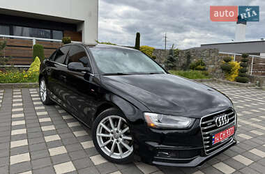 Седан Audi A4 2015 в Стрию