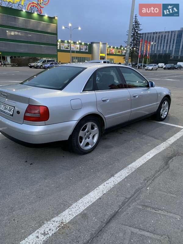 Седан Audi A4 2000 в Ивано-Франковске