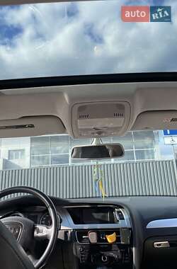 Седан Audi A4 2012 в 