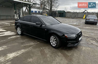 Седан Audi A4 2014 в 