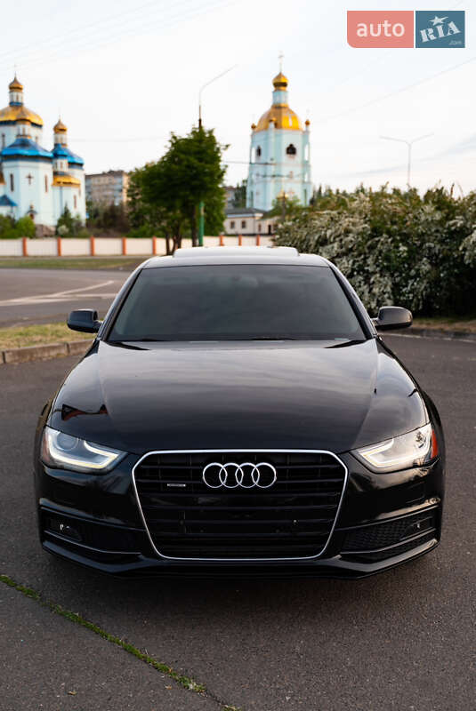 Седан Audi A4 2014 в 