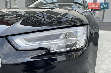 Седан Audi A4 2019 в 