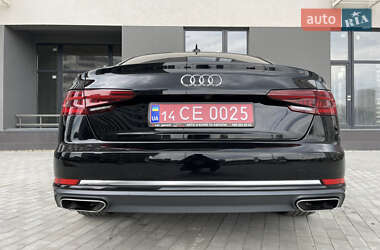 Седан Audi A4 2019 в 