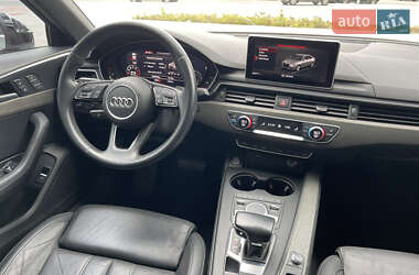 Седан Audi A4 2019 в 