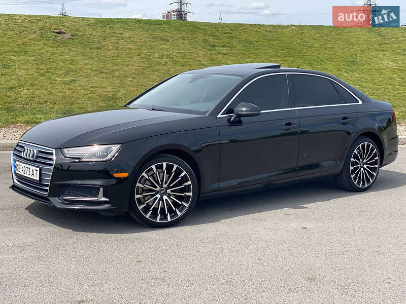 Седан Audi A4 2018 в Днепре