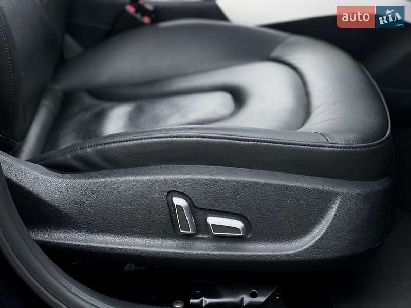 Седан Audi A4 2015 в Тернополі