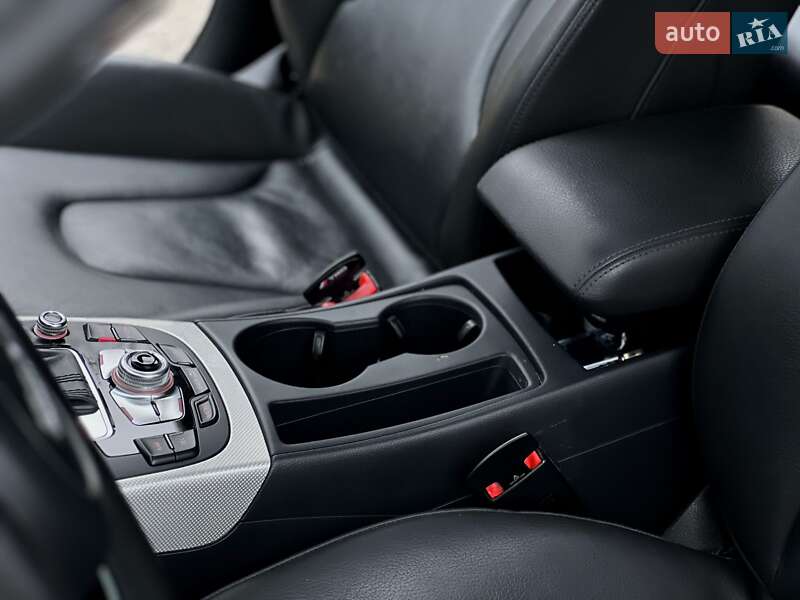 Седан Audi A4 2015 в Тернополі