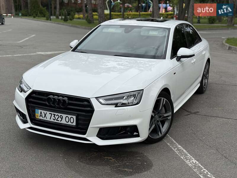 Седан Audi A4 2018 в 