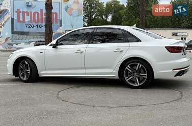 Седан Audi A4 2018 в 