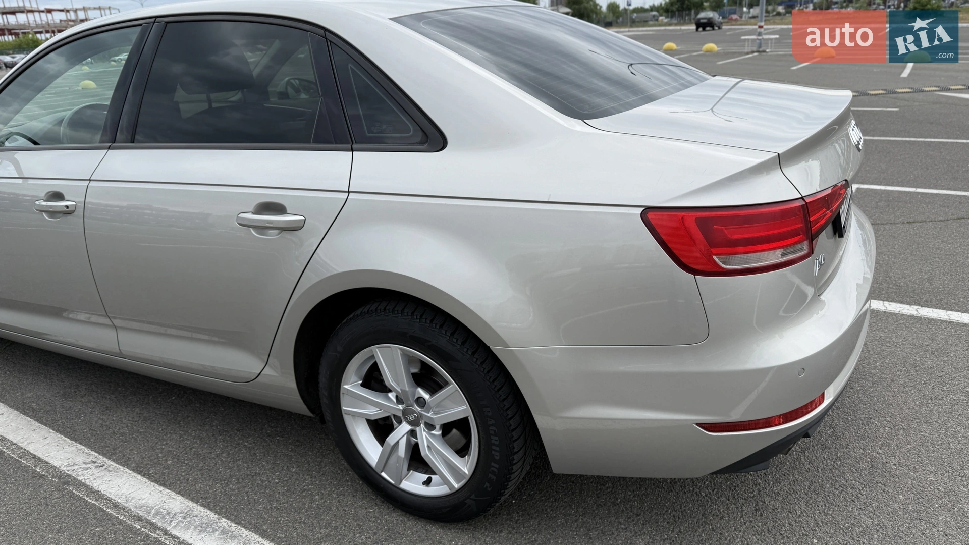 2017 Audi A4 - мініатюра 8