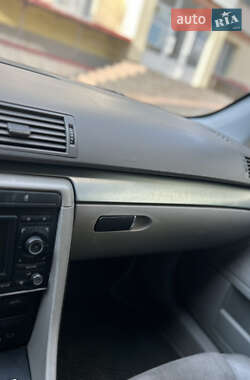 Универсал Audi A4 2004 в 