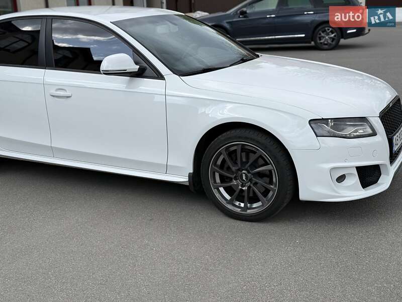 Седан Audi A4 2009 в Виннице
