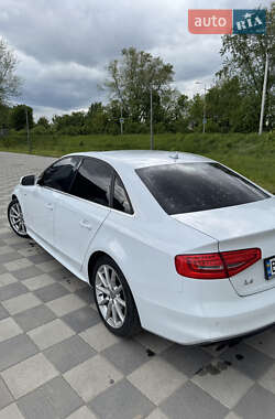 Седан Audi A4 2013 в 
