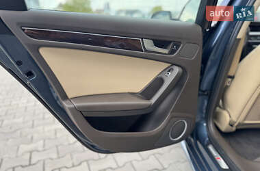 Седан Audi A4 2015 в 