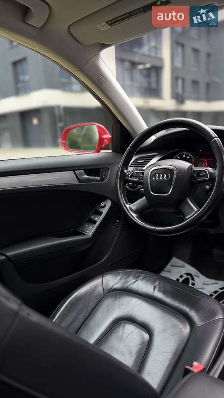 Седан Audi A4 2009 в Ивано-Франковске