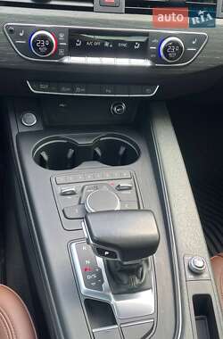 Седан Audi A4 2019 в 