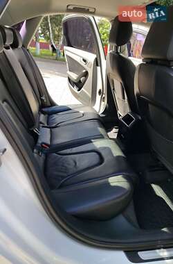Седан Audi A4 2014 в 