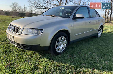Седан Audi A4 2004 в 