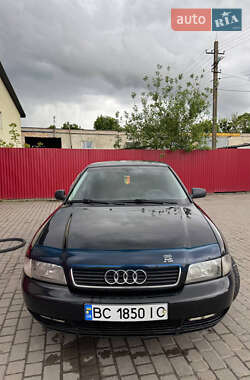 Седан Audi A4 1996 в Добротворе