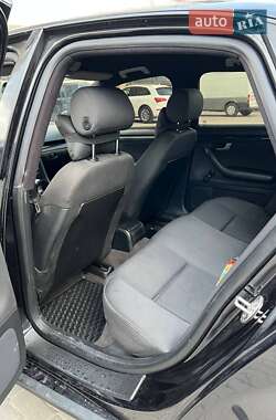 Седан Audi A4 2003 в 