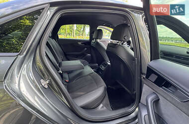 Седан Audi A4 2023 в 