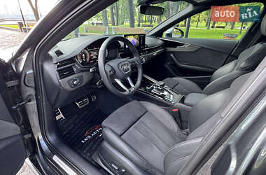 Седан Audi A4 2023 в 