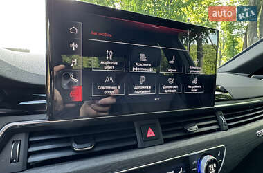 Седан Audi A4 2023 в 