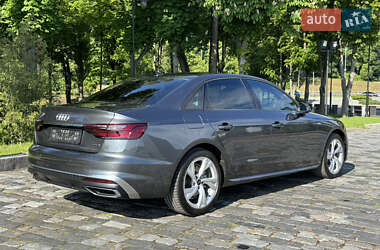 Седан Audi A4 2023 в 