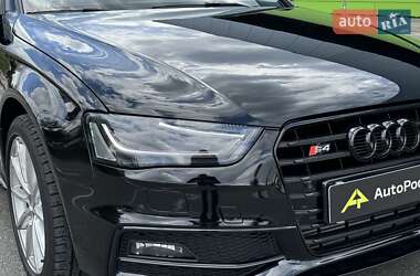 Седан Audi A4 2015 в 