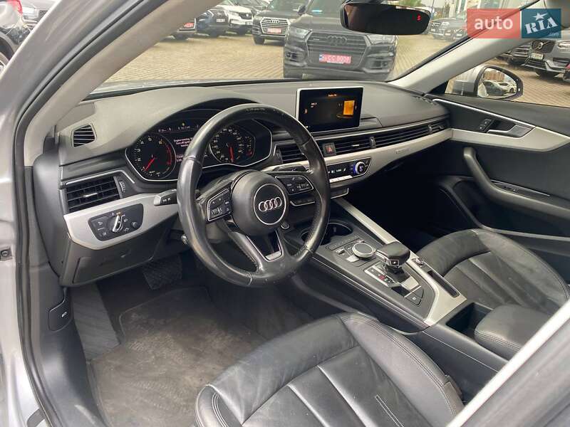 Седан Audi A4 2017 в Львове