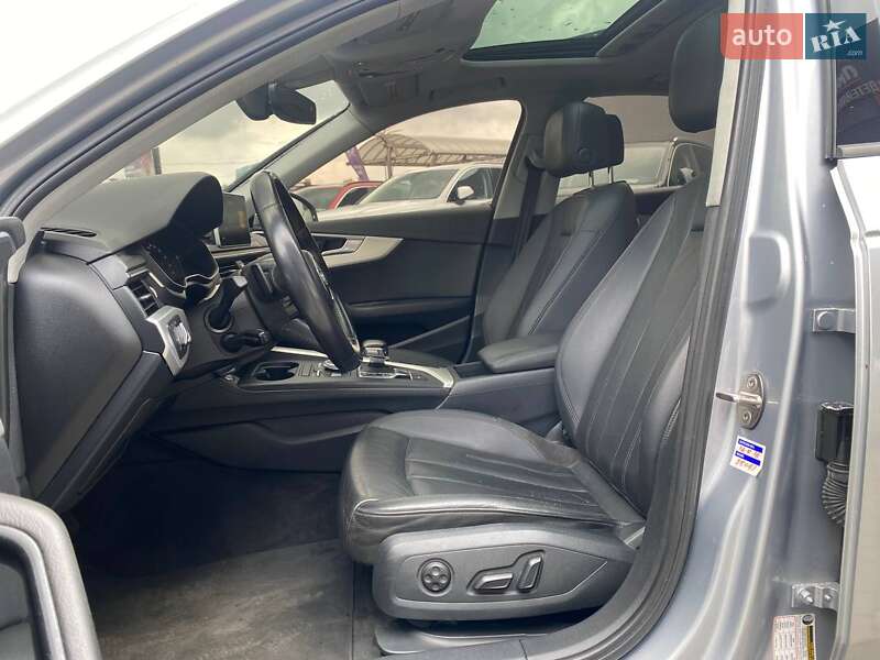 Седан Audi A4 2017 в Львове