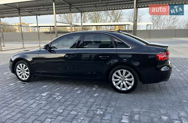 Седан Audi A4 2013 в 