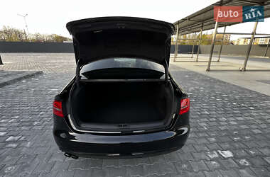 Седан Audi A4 2013 в 
