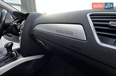 Седан Audi A4 2013 в 