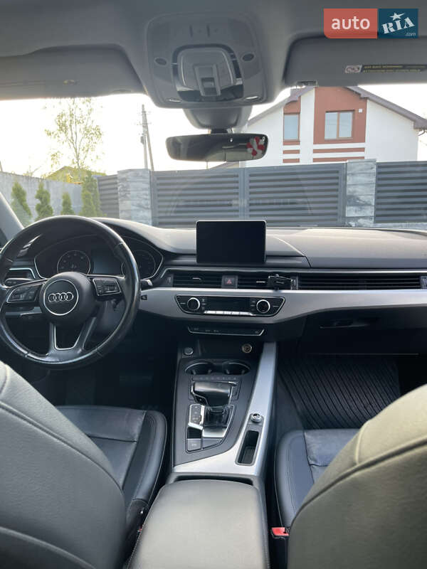 Седан Audi A4 2016 в Ивано-Франковске