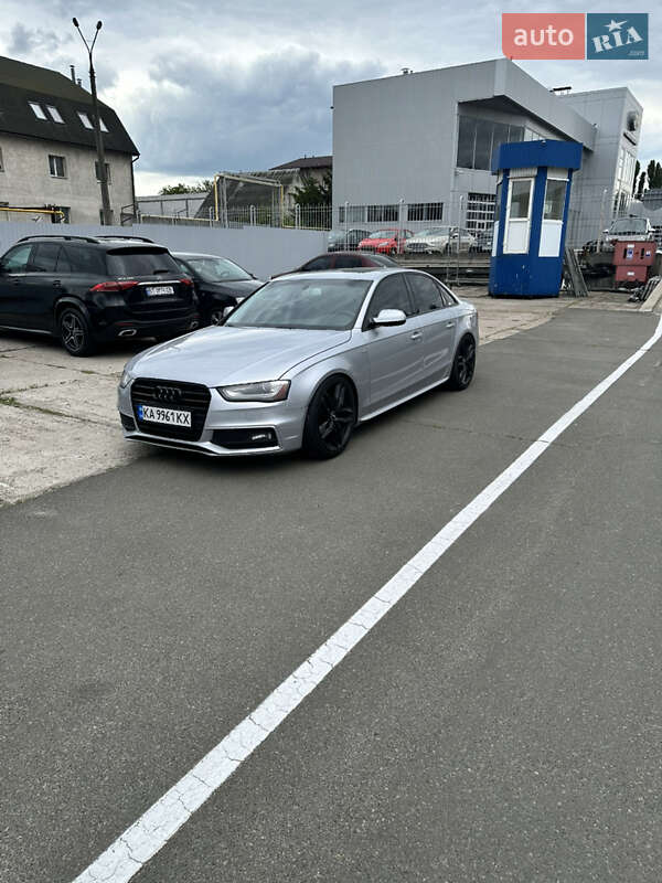Audi A4 2014