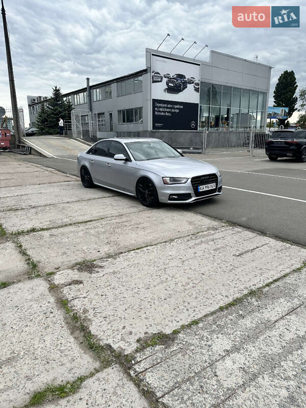Седан Audi A4 2014 в Києві