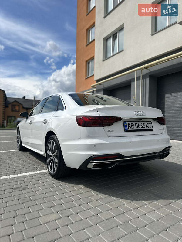 Audi A4 2023