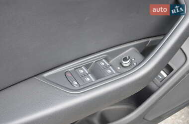 Седан Audi A4 2018 в 