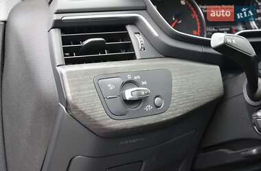 Седан Audi A4 2018 в 