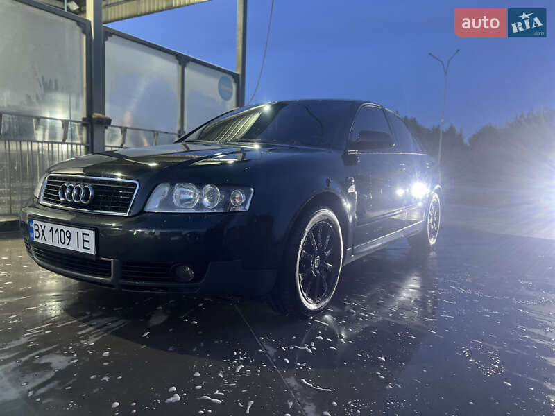 Седан Audi A4 2002 в Хмельницком