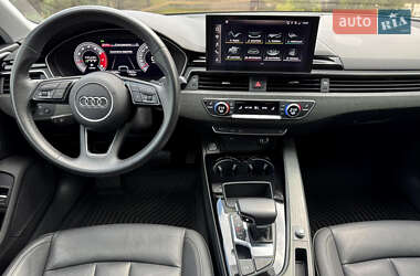 Седан Audi A4 2020 в 